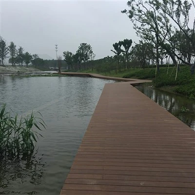 Lantai Dek Buluh